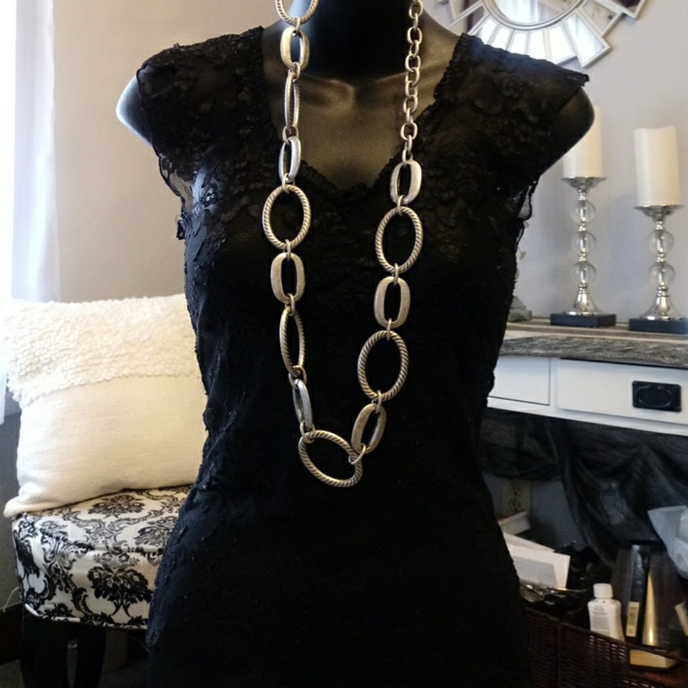 Express Lace Shirt . Short Sleeves